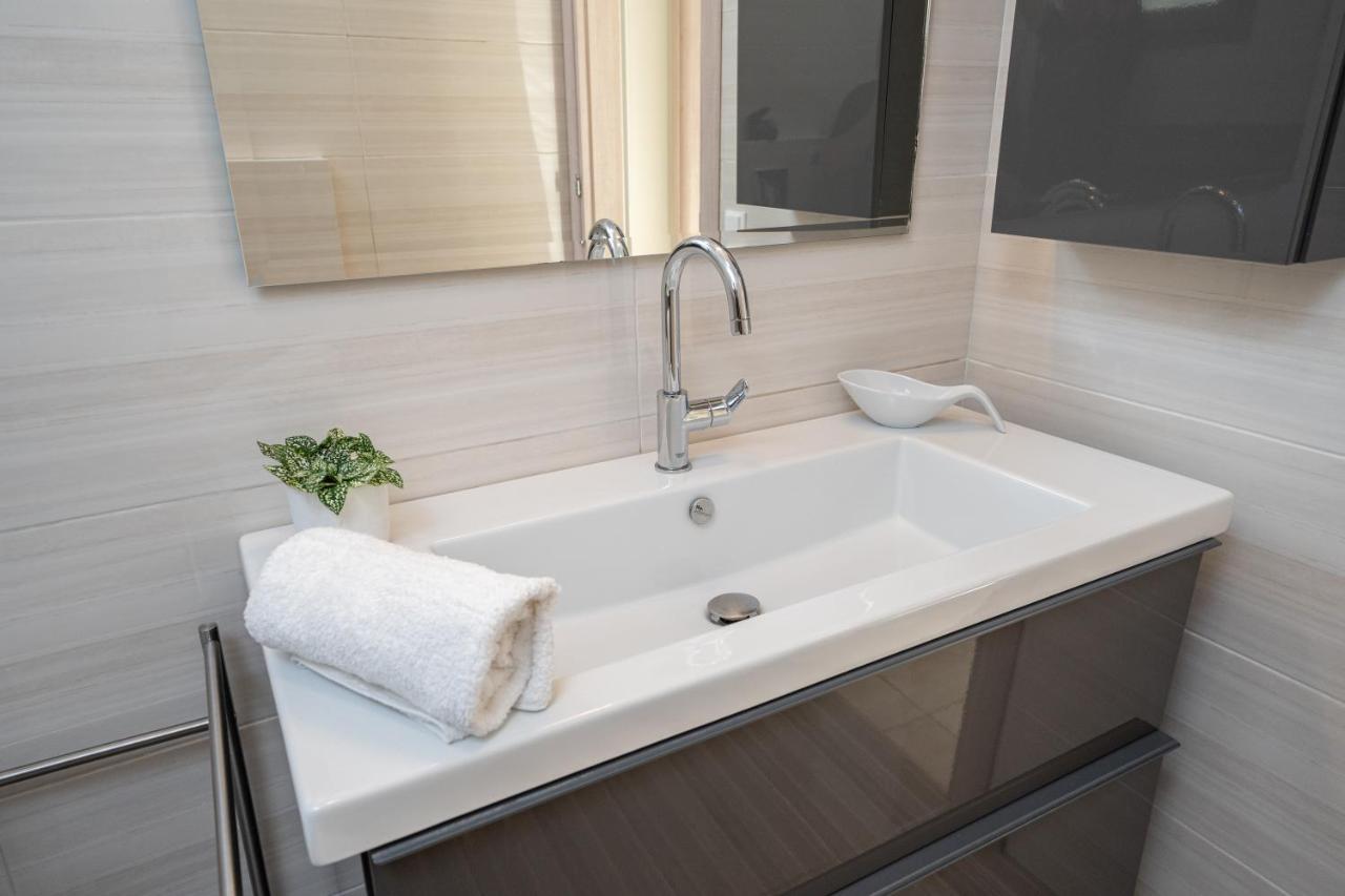 Lourdas Bay View Simotata ภายนอก รูปภาพ