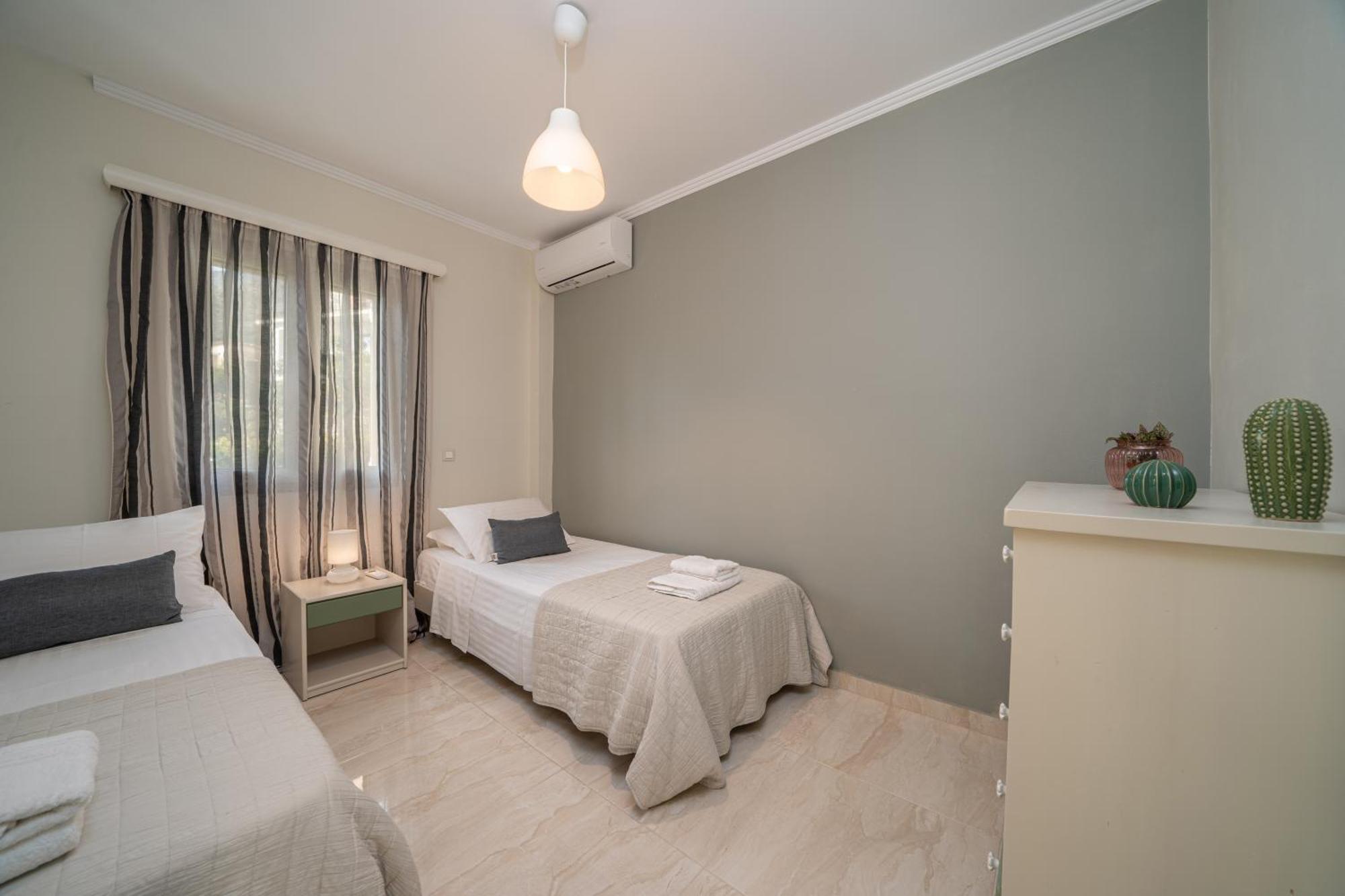 Lourdas Bay View Simotata ภายนอก รูปภาพ